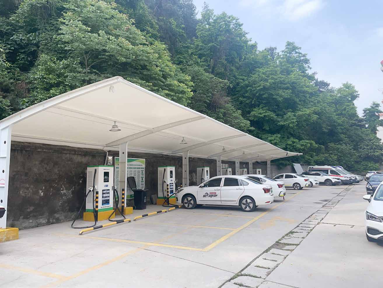 Highway rest stop charging station